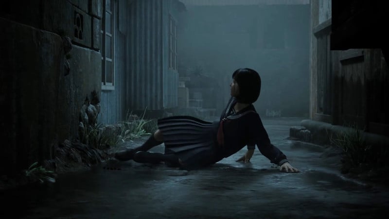 <p>"Silent Hill f Gets Release Date Alongside Creepy New Gameplay" cümlesinin Türkçe çevirisi şu şekillerde yapılabilir:</p>
<ul>
<li><strong>Silent Hill f'in çıkış tarihi, ürkütücü yeni oynanış eşliğinde duyuruldu.</strong></li>
<li><strong>Silent Hill f'in çıkış tarihi, tüyler ürpertici yeni oynanış görüntüleriyle birlikte açıklandı.</strong></li>
<li><strong>Silent Hill f'in çıkış tarihi ve ürkütücü yeni oynanış görüntüleri yayınlandı.</strong></li>
</ul>